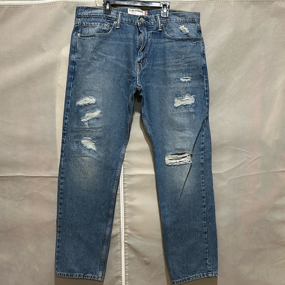 Levi’s men’s distressed jeans - Picture 1 of 6